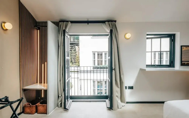 The Primrose Mews in Greater London