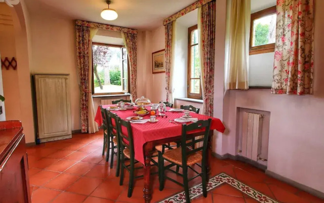 Cozy Holiday Home With Pool in Sienna Italy