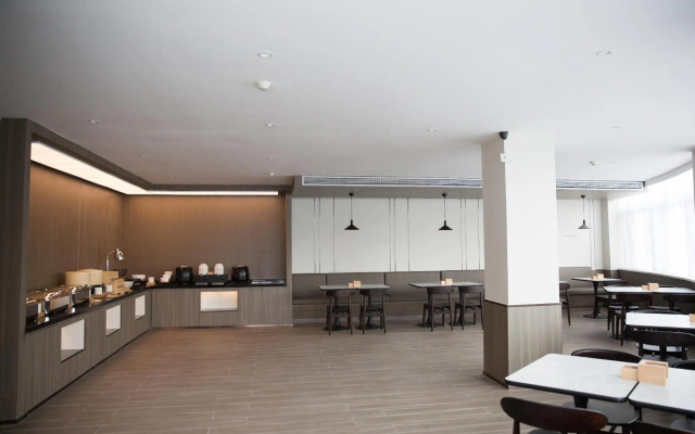 HanTing Hotel (Xuzhou Jiawang)