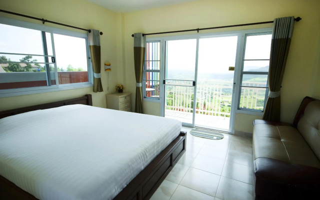 Viewpoint Khaokoh Hotel