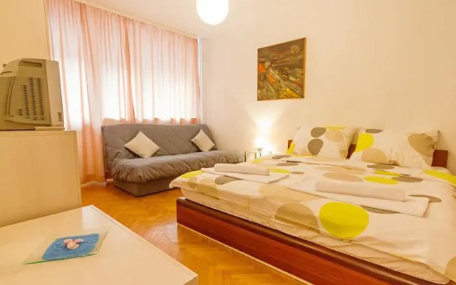 Apartment Belgrade Nook Green