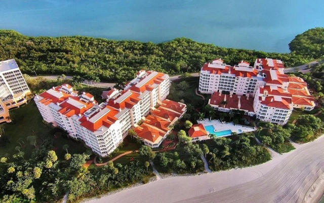 Hideaway Beach Penthouse 0 Beachfront, Gated Community, And Luxurious! 3 Bedroom Home by RedAwning