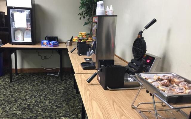 Oyster Bay Inn & Suites