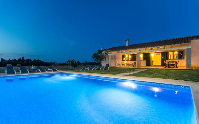 S Estacio in Muro With 4 Bedrooms and 2 Bathrooms