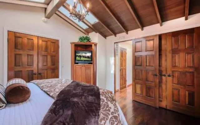 Whispering Waves - Two Bedroom Home - 3681
