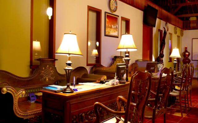 Grand Royal BIL Hotel