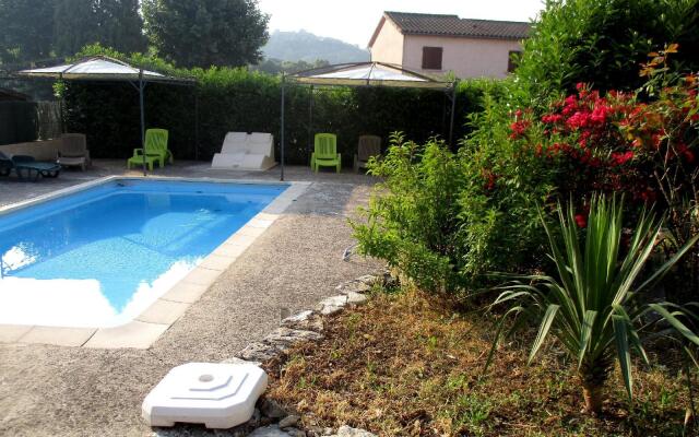 Logis Hotel Le Clos Charmant