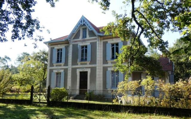 Gîte Parentis-en-Born, 6 pièces, 10 personnes - FR-1-360-112