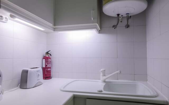 Rent4Rest Estoril Beachfront Apartments