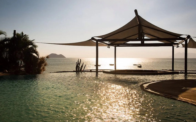 Hotel La Foret & Beach Club