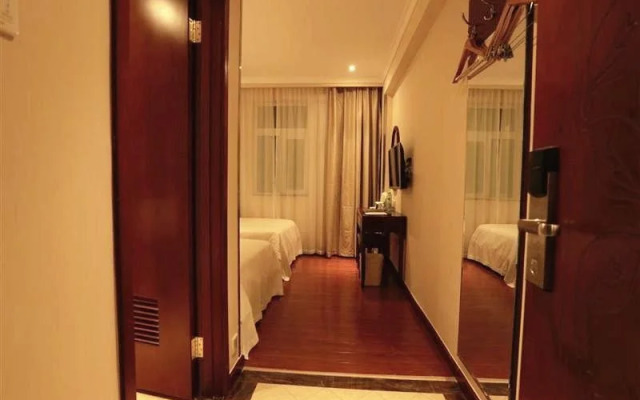 GreenTree Inn Hainan Sanya Chunyuan Seafood Square Express Hotel