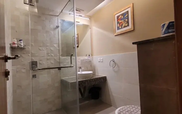 Goldcrest Luxury Apartments