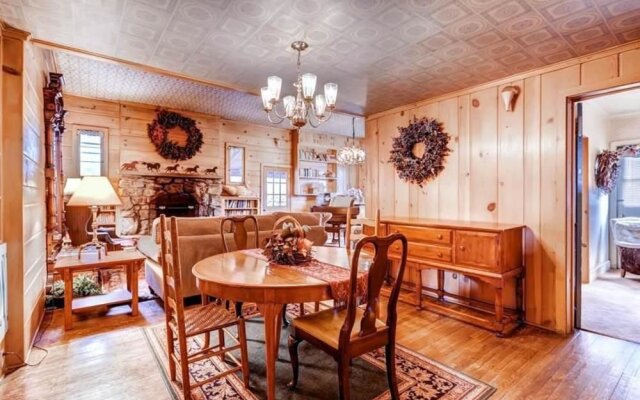 Barbee Cottage  Aspen Vacation Rental