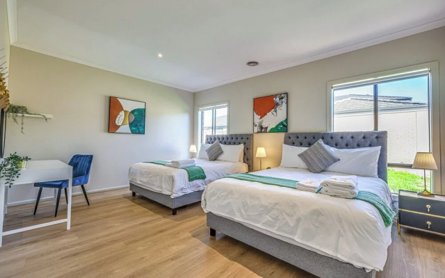 StayAU Pakenham 5 BRM Oasis Pet-friendly