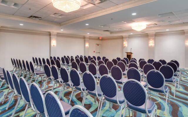 Holiday Inn Express Washington DC SW - Springfield by IHG