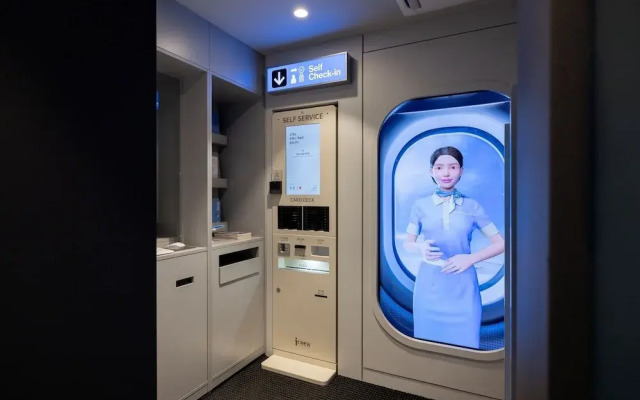 Stay Passport Airplane Guri