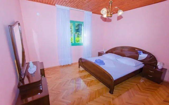 Vinko - 80 m From Beach - A2