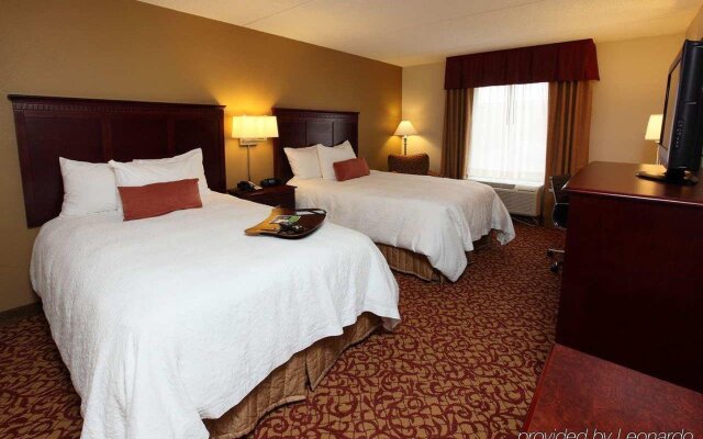 Hampton Inn & Suites Charlottesville-At the University