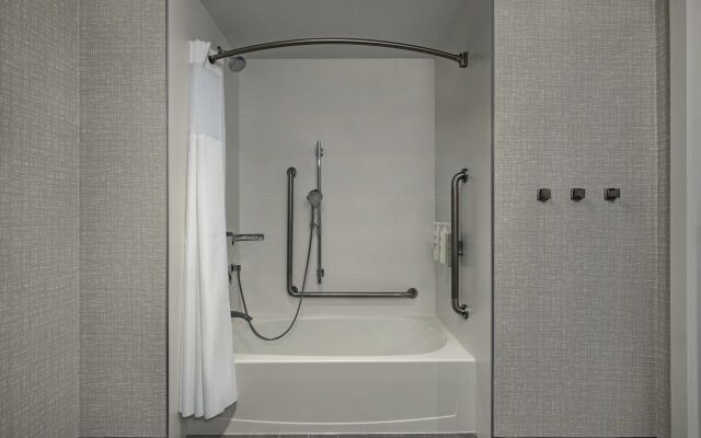 Hampton Inn Midland, On