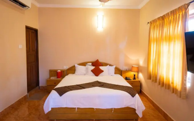 Alcove Beach Resort