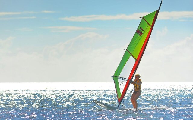 Victoria Beachcomber Resort & Spa