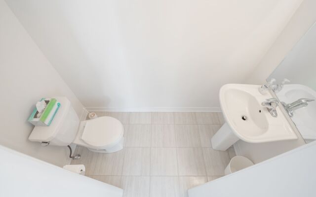 Luxurious Brand New Four Bedroom Townhouse