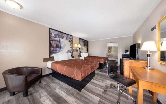 Super 8 by Wyndham Kansas City Airport North