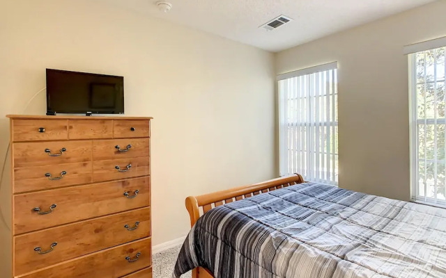 Spacious Emerald Escape - 12 Mins to Disney