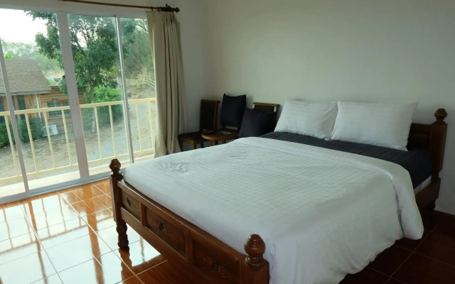 Mai Ngern Mai Thong Resort