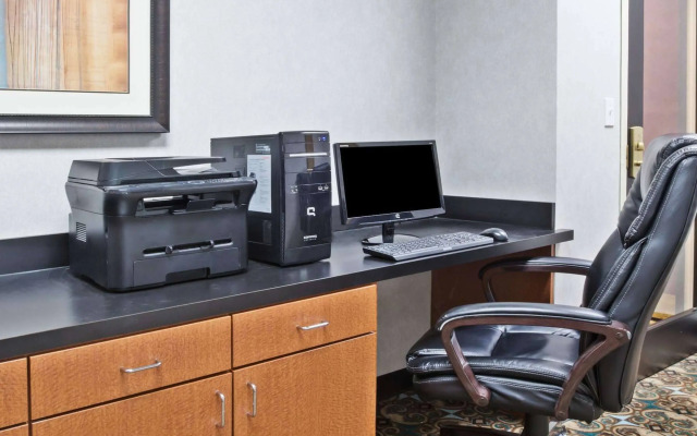 Holiday Inn Express And Suites Arlington North - Stadium Area by IHG
