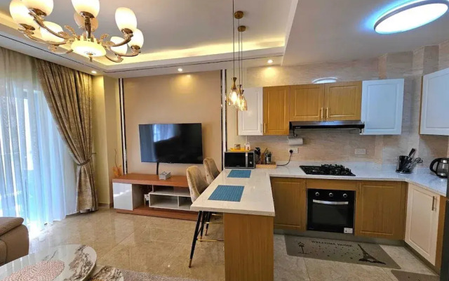 Lux Suites Enzi Heights Apartments