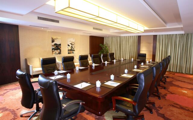 Fuyang International Trade Center Hotel