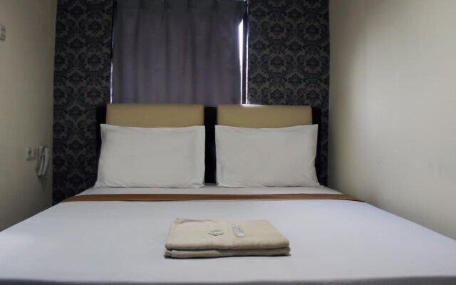 Aranis Hotel