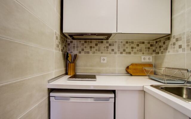 Cozy 1 Bed in the Heart of Alfama w Aircon