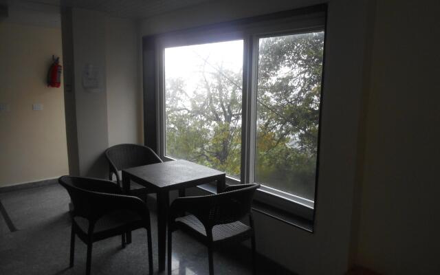 Hotel Woods View