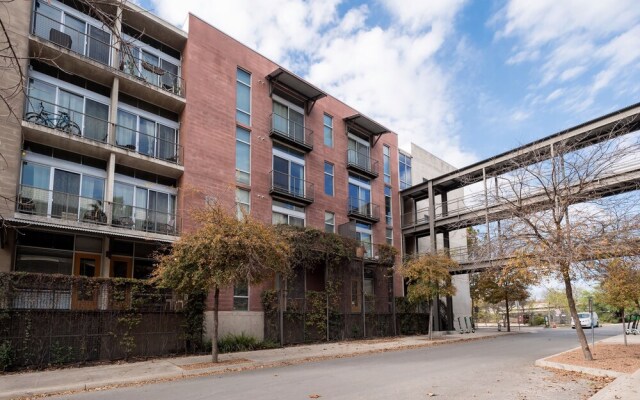 1 BR Loft Next to Riverwalk by Frontdesk