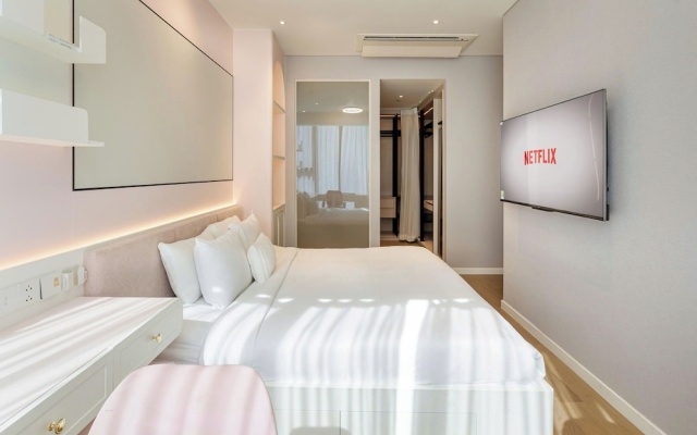LaLa The Opera Central City Residence – Guest Rooms – Ho Chi Minh City