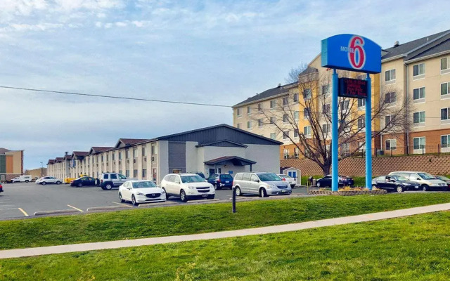 Motel 6 Cedar Rapids, IA - Airport
