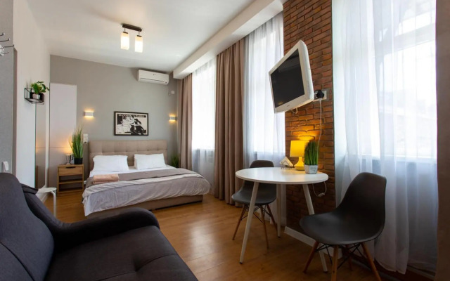 Modern studio beside metro Pushkinska, Universytet - Chernyshevska str. 95-7