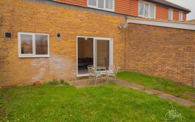 Canterbury Cosy Home