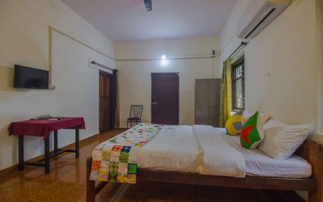 OYO 16070 Home Decent Studio Anjuna