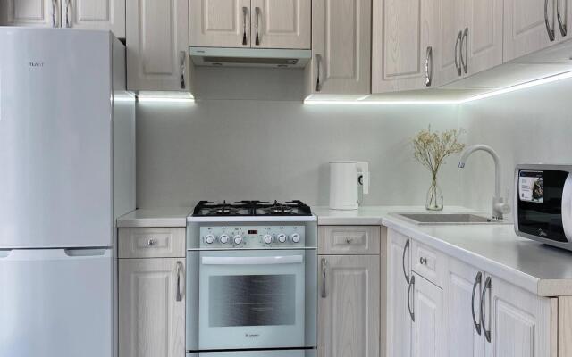 Alicekeys (Алискис) на улице Молодогвардейская 2/95