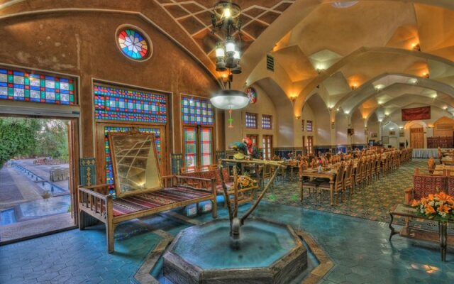Moshir Al Mamalek Garden