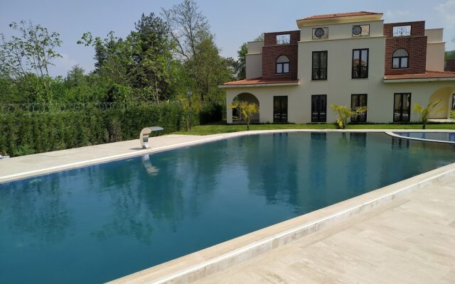 Sapanca Villa Natura Gol Evi