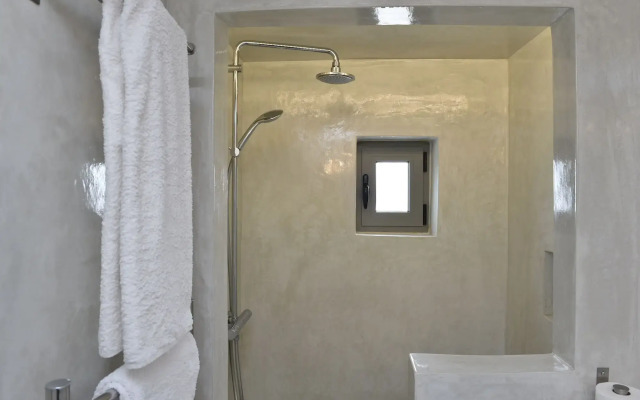 Naoussa Hills Boutique Resort