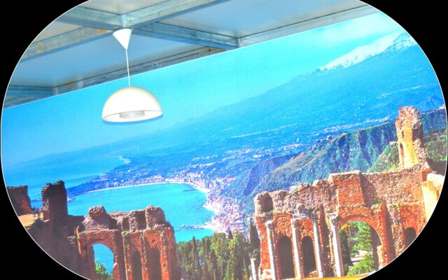 Holiday House & Events With Private Pool in the Center of Sicily