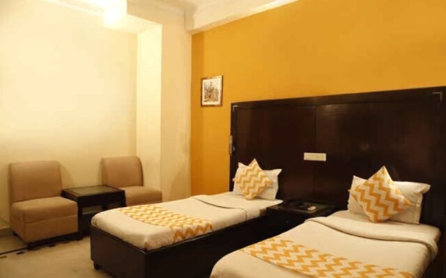 12075 Hotel Regalia Retrea