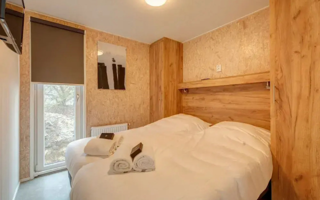 Cozy Chalet Close to the Beach