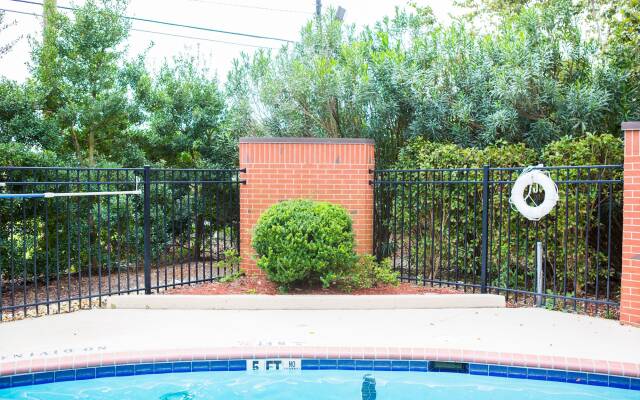 Best Western Plus Augusta North Inn & Suites