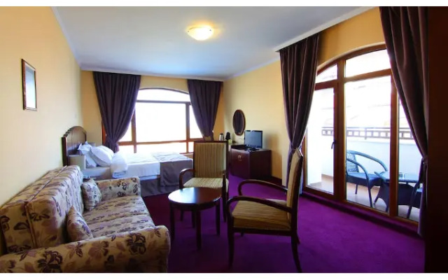 The Vineyards Resort